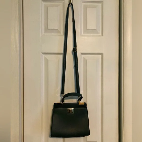 ⚡️Green & Gold Classy Crossbody - Picture 2 of 6